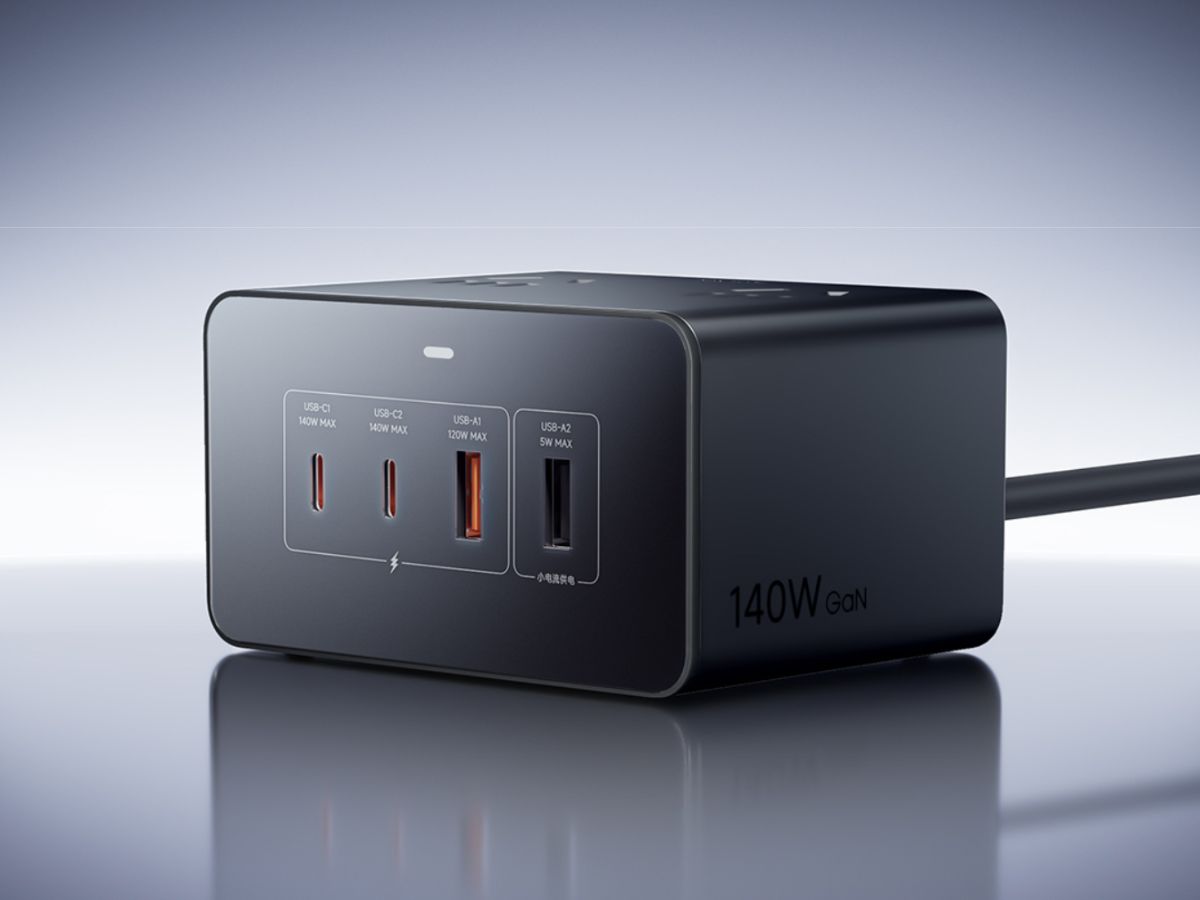 Xiaomi-Desktop-Charging-Station-140W-China.jpg